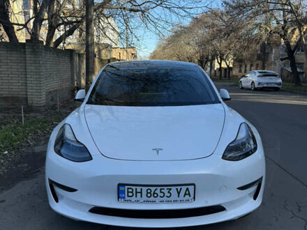 Белый Тесла Модель 3, объемом двигателя 0 л и пробегом 106 тыс. км за 18500 $, фото 1 на Automoto.ua