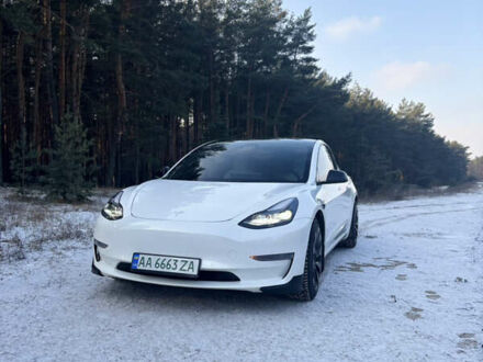Білий Тесла Модель 3, об'ємом двигуна 0 л та пробігом 106 тис. км за 18900 $, фото 1 на Automoto.ua