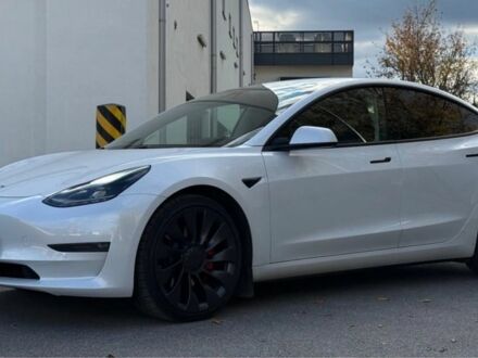 Белый Тесла Модель 3, объемом двигателя 0 л и пробегом 68 тыс. км за 12300 $, фото 1 на Automoto.ua