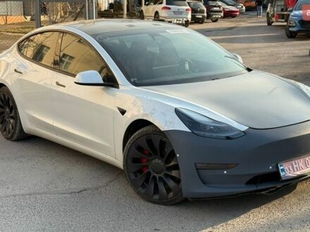 Белый Тесла Модель 3, объемом двигателя 0 л и пробегом 130 тыс. км за 16000 $, фото 1 на Automoto.ua