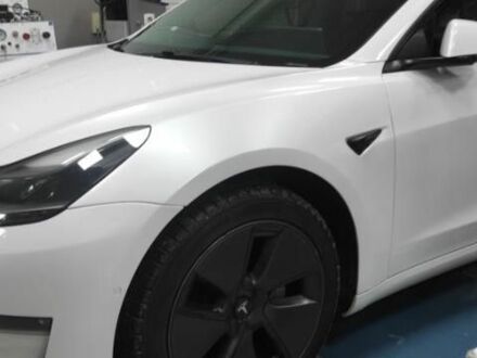 Білий Тесла Модель 3, об'ємом двигуна 0 л та пробігом 59 тис. км за 19700 $, фото 1 на Automoto.ua
