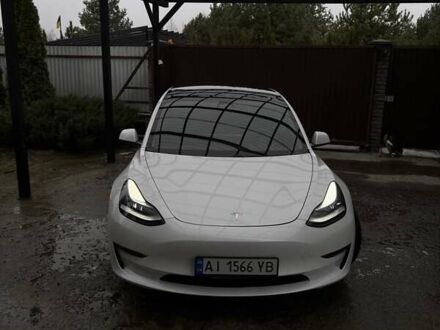 Білий Тесла Модель 3, об'ємом двигуна 0 л та пробігом 91 тис. км за 18000 $, фото 1 на Automoto.ua