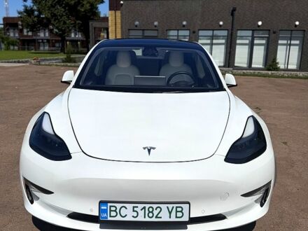 Белый Тесла Модель 3, объемом двигателя 0.32 л и пробегом 99 тыс. км за 21500 $, фото 1 на Automoto.ua