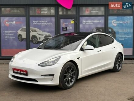 Белый Тесла Модель 3, объемом двигателя 0 л и пробегом 91 тыс. км за 18500 $, фото 1 на Automoto.ua