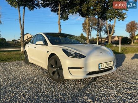 Белый Тесла Модель 3, объемом двигателя 0 л и пробегом 100 тыс. км за 21999 $, фото 1 на Automoto.ua
