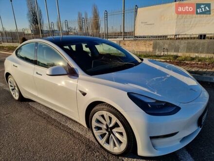 Тесла Модель 3 2021 у Кропивницькому (Кіровограді) на Automoto.ua Білий Тесла Модель 3, об'ємом двигуна 0 л та пробігом 5 тис. км за 31999 $, фото 1 на Automoto.ua
