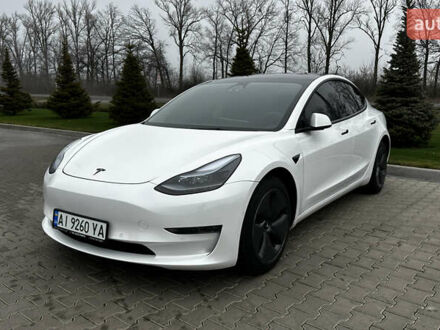 Белый Тесла Модель 3, объемом двигателя 0 л и пробегом 367 тыс. км за 15000 $, фото 1 на Automoto.ua