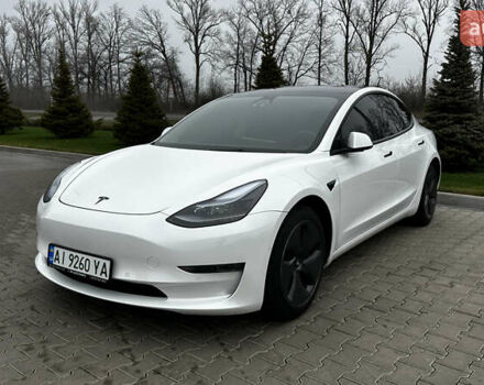 Белый Тесла Модель 3, объемом двигателя 0 л и пробегом 367 тыс. км за 15000 $, фото 1 на Automoto.ua