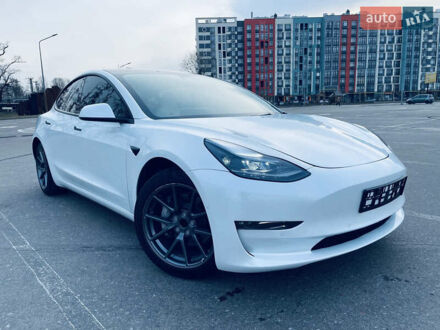 Тесла Модель 3 2021 у Василькове на Automoto.ua Білий Тесла Модель 3, об'ємом двигуна 0 л та пробігом 51 тис. км за 17999 $, фото 1 на Automoto.ua