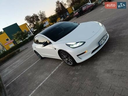 Белый Тесла Модель 3, объемом двигателя 0 л и пробегом 142 тыс. км за 17500 $, фото 1 на Automoto.ua