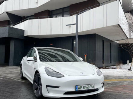 Белый Тесла Модель 3, объемом двигателя 0 л и пробегом 145 тыс. км за 20500 $, фото 1 на Automoto.ua