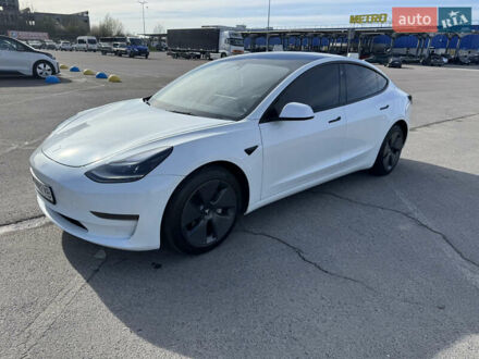 Тесла Модель 3 2021 в Львове на Automoto.ua Белый Тесла Модель 3, объемом двигателя 0 л и пробегом 181 тыс. км за 18500 $, фото 1 на Automoto.ua
