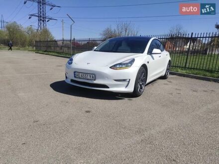 Тесла Модель 3 2021 у Дніпро (Дніпропетровську) на Automoto.ua Білий Тесла Модель 3, об'ємом двигуна 0 л та пробігом 86 тис. км за 19500 $, фото 1 на Automoto.ua