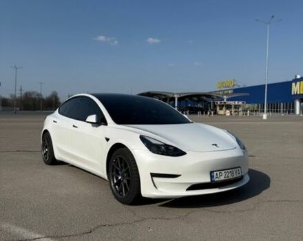 Білий Тесла Модель 3, об'ємом двигуна 0 л та пробігом 63 тис. км за 22000 $, фото 1 на Automoto.ua
