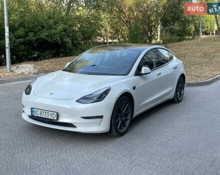 Білий Тесла Модель 3, об'ємом двигуна 0 л та пробігом 115 тис. км за 16700 $, фото 1 на Automoto.ua