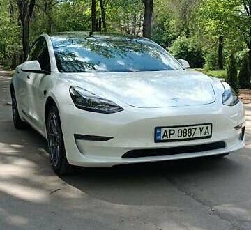 Тесла Модель 3 2021 у Києві на Automoto.ua Білий Тесла Модель 3, об'ємом двигуна 0 л та пробігом 49 тис. км за 25900 $, фото 1 на Automoto.ua