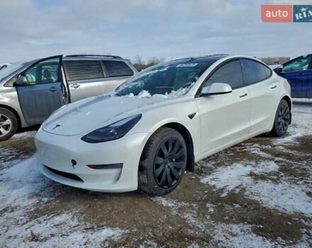 Білий Тесла Модель 3, об'ємом двигуна 0 л та пробігом 55 тис. км за 4900 $, фото 1 на Automoto.ua