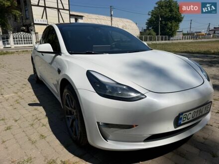 Белый Тесла Модель 3, объемом двигателя 0 л и пробегом 81 тыс. км за 12300 $, фото 1 на Automoto.ua