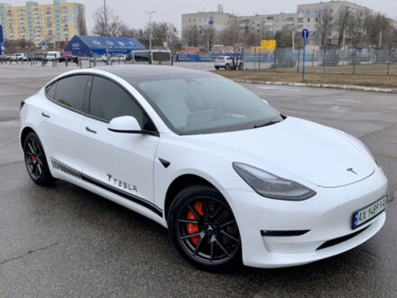 Білий Тесла Модель 3, об'ємом двигуна 0 л та пробігом 29 тис. км за 22900 $, фото 1 на Automoto.ua