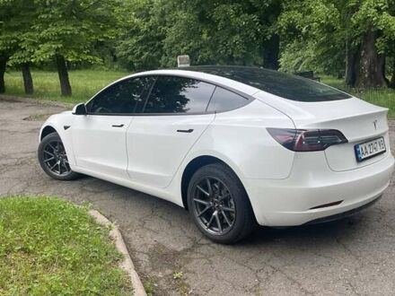 Тесла Модель 3 2021 у Дрогобичі на Automoto.ua Білий Тесла Модель 3, об'ємом двигуна 0 л та пробігом 64 тис. км за 18900 $, фото 1 на Automoto.ua