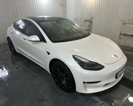 Белый Тесла Модель 3, объемом двигателя 0 л и пробегом 115 тыс. км за 21900 $, фото 1 на Automoto.ua