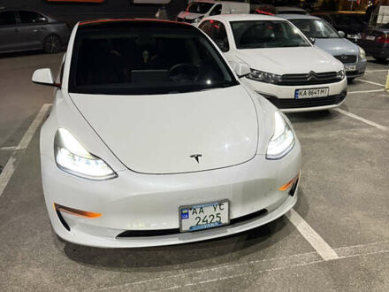 Білий Тесла Модель 3, об'ємом двигуна 0 л та пробігом 78 тис. км за 18900 $, фото 1 на Automoto.ua