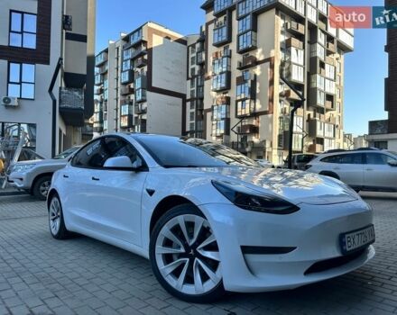 Белый Тесла Модель 3, объемом двигателя 0 л и пробегом 117 тыс. км за 18888 $, фото 1 на Automoto.ua