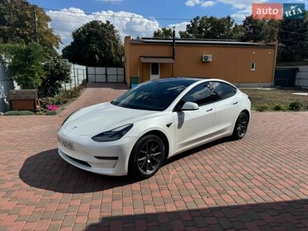 Білий Тесла Модель 3, об'ємом двигуна 0 л та пробігом 187 тис. км за 15700 $, фото 1 на Automoto.ua