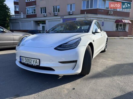 Тесла Модель 3 2021 в Боярка на Automoto.ua Белый Тесла Модель 3, объемом двигателя 0 л и пробегом 70 тыс. км за 19800 $, фото 1 на Automoto.ua