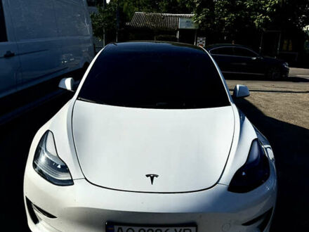 Тесла Модель 3 2021 у Ужгороді на Automoto.ua Білий Тесла Модель 3, об'ємом двигуна 0 л та пробігом 93 тис. км за 23000 $, фото 1 на Automoto.ua