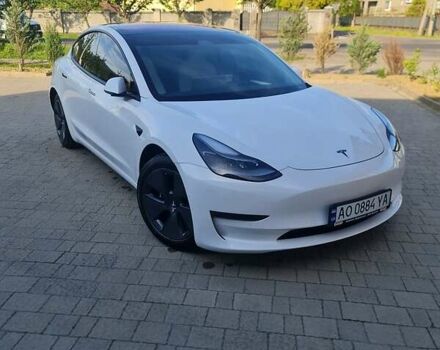 Білий Тесла Модель 3, об'ємом двигуна 0 л та пробігом 60 тис. км за 18950 $, фото 1 на Automoto.ua