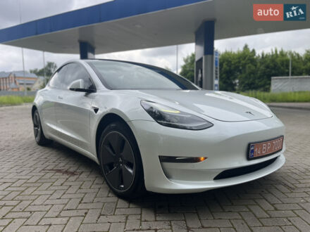 Белый Тесла Модель 3, объемом двигателя 0 л и пробегом 76 тыс. км за 20500 $, фото 1 на Automoto.ua