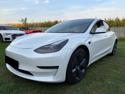 Тесла Модель 3 2022 у Києві на Automoto.ua Білий Тесла Модель 3, об'ємом двигуна 0 л та пробігом 37 тис. км за 14000 $, фото 1 на Automoto.ua
