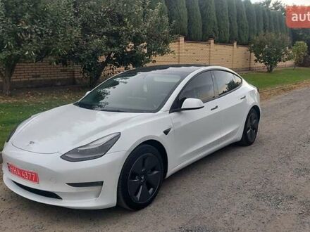 Белый Тесла Модель 3, объемом двигателя 0 л и пробегом 33 тыс. км за 21000 $, фото 1 на Automoto.ua