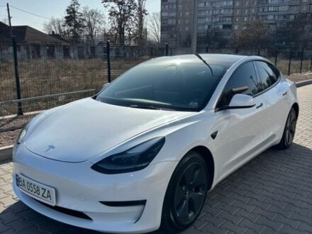 Білий Тесла Модель 3, об'ємом двигуна 0 л та пробігом 88 тис. км за 22500 $, фото 1 на Automoto.ua