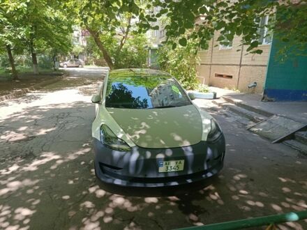 Білий Тесла Модель 3, об'ємом двигуна 0 л та пробігом 160 тис. км за 432 $, фото 1 на Automoto.ua