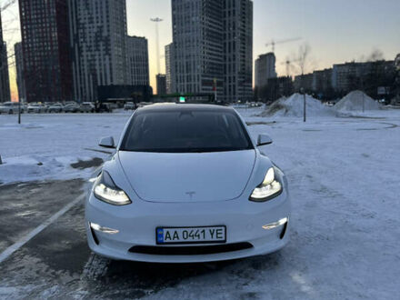 Білий Тесла Модель 3, об'ємом двигуна 0 л та пробігом 95 тис. км за 17500 $, фото 1 на Automoto.ua