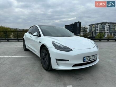 Белый Тесла Модель 3, объемом двигателя 0 л и пробегом 91 тыс. км за 18800 $, фото 1 на Automoto.ua