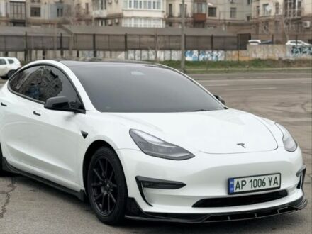 Білий Тесла Модель 3, об'ємом двигуна 0 л та пробігом 40 тис. км за 19500 $, фото 1 на Automoto.ua