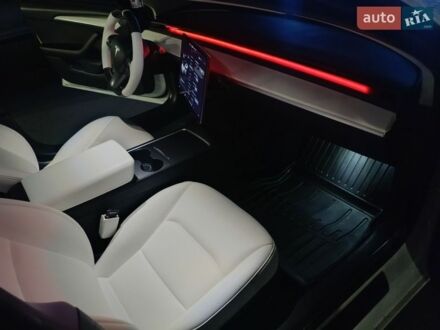 Белый Тесла Модель 3, объемом двигателя 0 л и пробегом 100 тыс. км за 23500 $, фото 1 на Automoto.ua