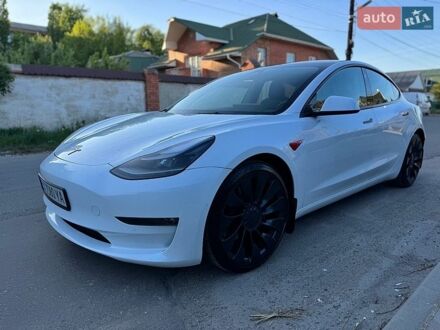 Белый Тесла Модель 3, объемом двигателя 0 л и пробегом 102 тыс. км за 21900 $, фото 1 на Automoto.ua