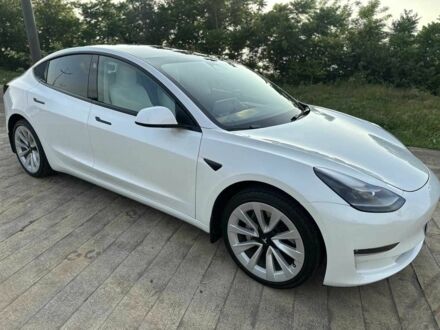 Белый Тесла Модель 3, объемом двигателя 0 л и пробегом 88 тыс. км за 14267 $, фото 1 на Automoto.ua