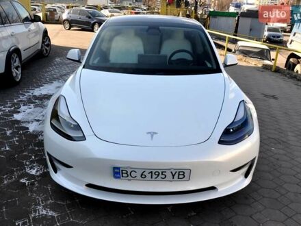 Тесла Модель 3 2022 в Львове на Automoto.ua Белый Тесла Модель 3, объемом двигателя 0 л и пробегом 104 тыс. км за 20500 $, фото 1 на Automoto.ua