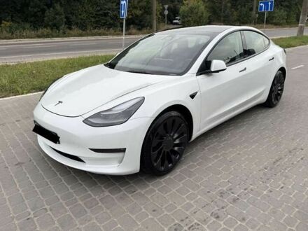 Тесла Модель 3 2022 у Львові на Automoto.ua Білий Тесла Модель 3, об'ємом двигуна 0 л та пробігом 63 тис. км за 17000 $, фото 1 на Automoto.ua