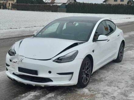 Белый Тесла Модель 3, объемом двигателя 0 л и пробегом 35 тыс. км за 11500 $, фото 1 на Automoto.ua