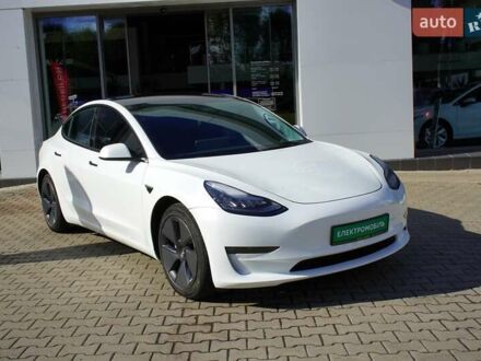Білий Тесла Модель 3, об'ємом двигуна 0 л та пробігом 33 тис. км за 20700 $, фото 1 на Automoto.ua