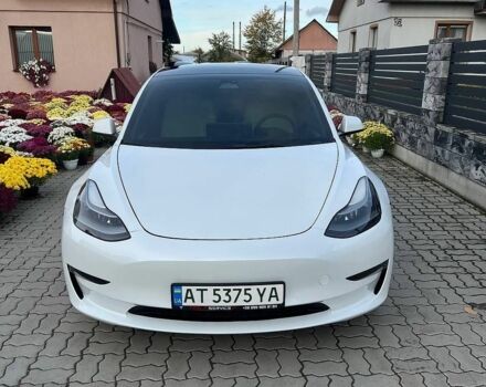 Білий Тесла Модель 3, об'ємом двигуна 0 л та пробігом 69 тис. км за 17000 $, фото 1 на Automoto.ua