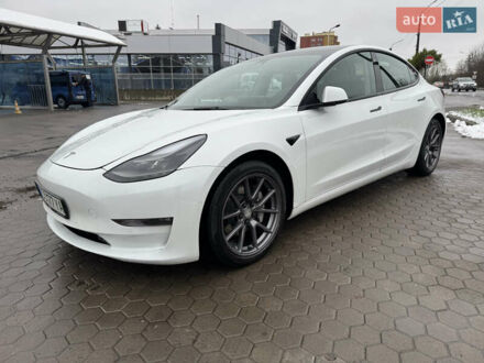 Білий Тесла Модель 3, об'ємом двигуна 0 л та пробігом 110 тис. км за 16900 $, фото 1 на Automoto.ua