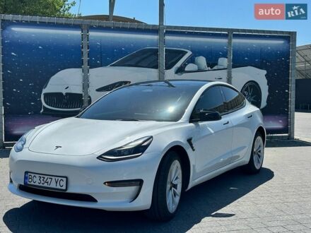 Белый Тесла Модель 3, объемом двигателя 0 л и пробегом 88 тыс. км за 19000 $, фото 1 на Automoto.ua