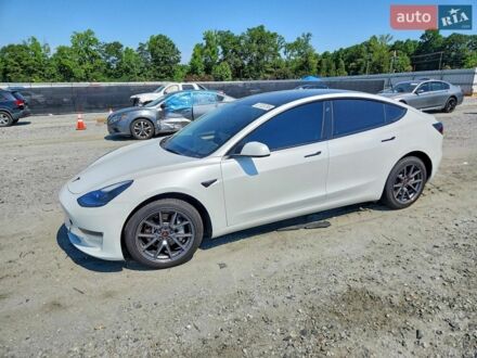 Білий Тесла Модель 3, об'ємом двигуна 0 л та пробігом 39 тис. км за 6500 $, фото 1 на Automoto.ua